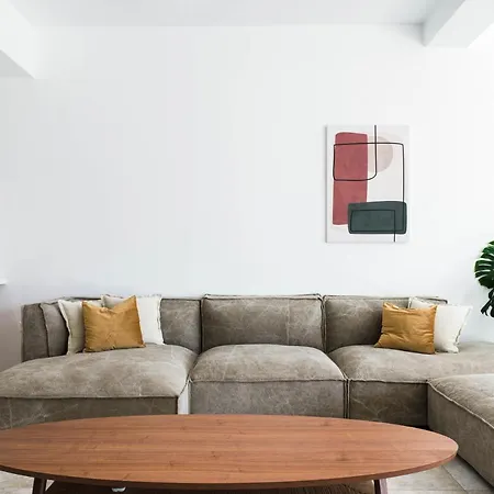 3-bedroom To Rent Apartment Paphos