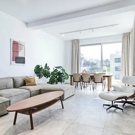 3-bedroom To Rent Apartman