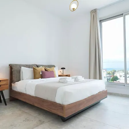 3-bedroom To Rent Apartament Pafos